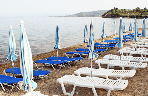 Paradisos beach