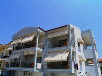 Adam’s Siesta apartments